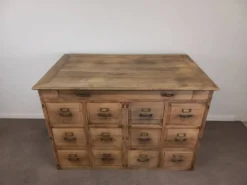Meuble de métier à tiroirs