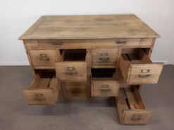 Meuble de métier à tiroirs