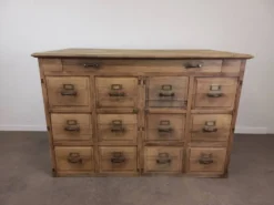 Meuble de métier à tiroirs