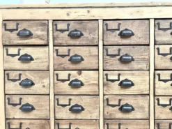 Meuble de métier à 35 tiroirs, Circa 1950