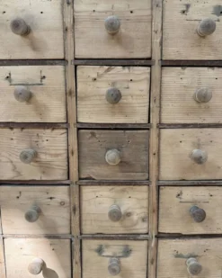 Meuble de métier à tiroirs, rénové