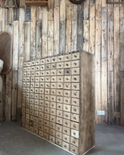 Meuble de métier à tiroirs, rénové