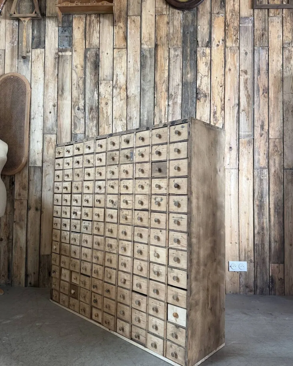 Meuble de métier à tiroirs, rénové