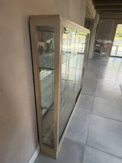 meuble de métier / vitrine de pharmacie