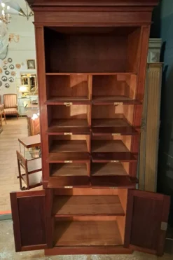 Meuble de notaire à clapets en acajou