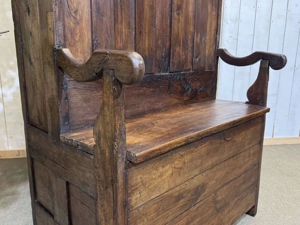 Meuble d'entrée, vestiaire breton en chêne et châtaignier 19ème