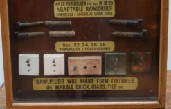 Meuble de présentation Rawl années 1950 avec tiroirs et vitrine