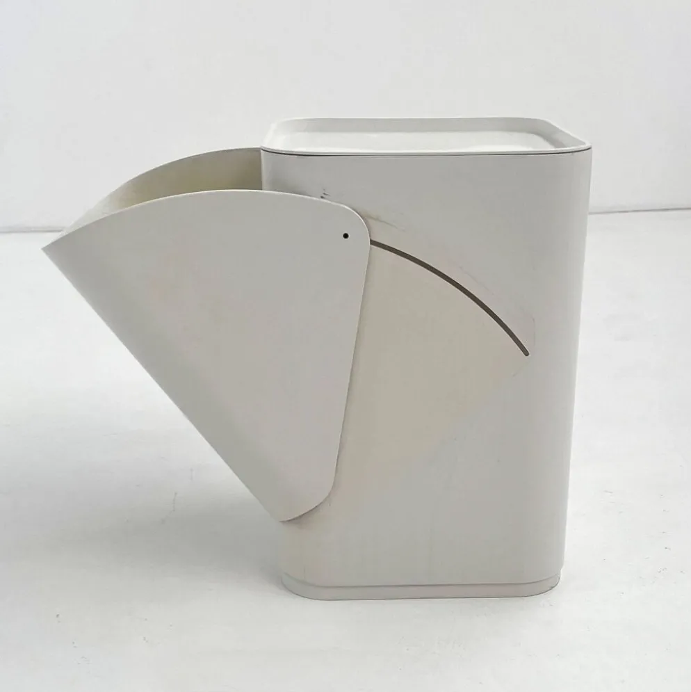 Meuble de rangement, corbeille à linge par Anna Castelli pour Kartell, 1970