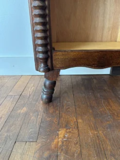 Meuble de rangement neo régionaliste