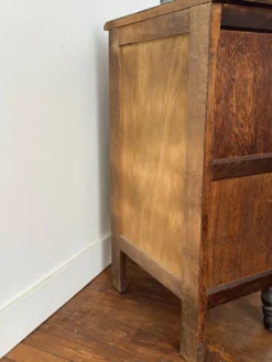 Meuble de rangement neo régionaliste