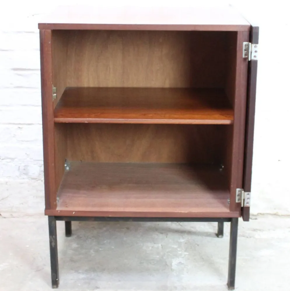 Meuble de rangement "660" par Pierre Guariche pour Meurop 1961