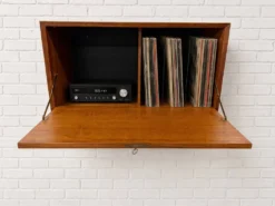 Meuble de rangement pour disques vinyles/lecteur de musique en teck par Poul Cadovius pour Cado, années 1960.