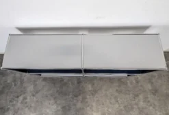 Meuble de rangement USM Haller bleu acier 4 cases ouvertes