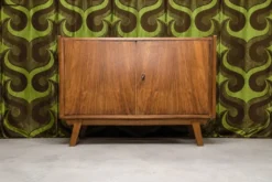 Meuble de rangement vintage en noyer 1960