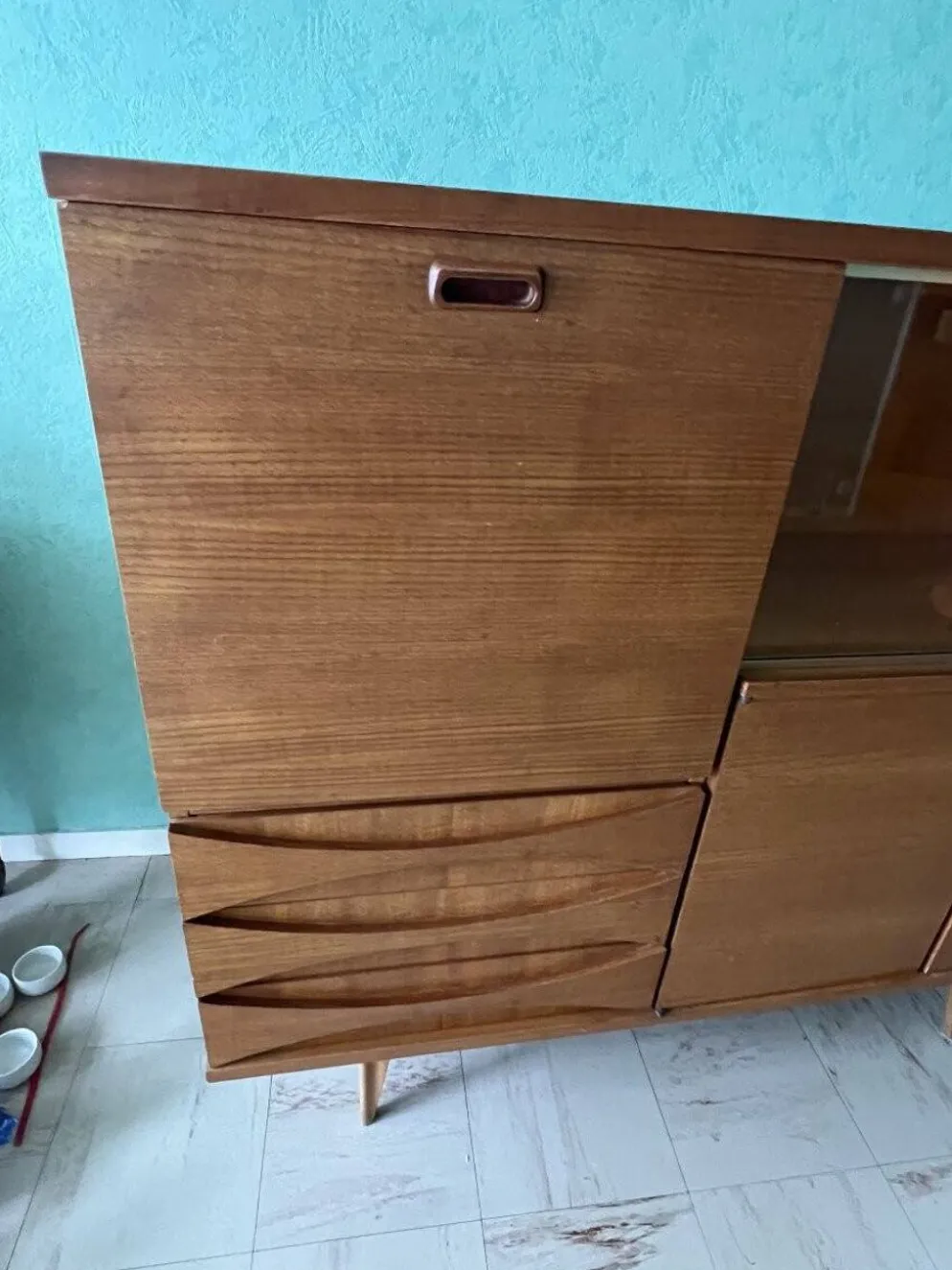 Meuble de style scandinave, de marque "eros " en teck blond, vers 1960