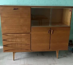 Meuble de style scandinave, de marque "eros " en teck blond, vers 1960
