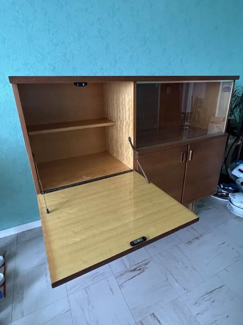 Meuble de style scandinave, de marque "eros " en teck blond, vers 1960