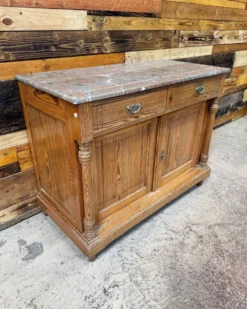 Meuble de toilette ancien