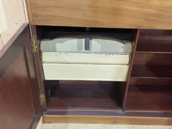 Meuble de toilette de cabine de bateau en acajou des années 30
