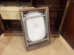 Meuble de toilette de cabine de bateau en acajou des années 30