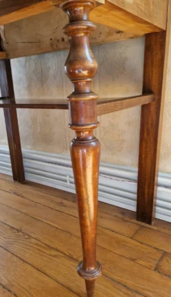 Meuble de toilette d'époque Napoléon III en noyer massif et marbre