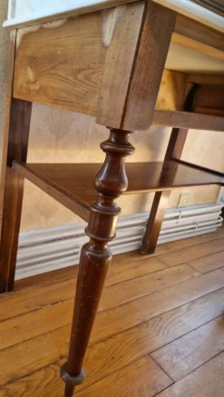 Meuble de toilette d'époque Napoléon III en noyer massif et marbre