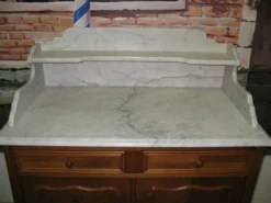 Meuble de toilette en noyer début XXeme