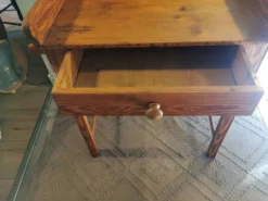 Meuble de toilette Pitchpin 1905