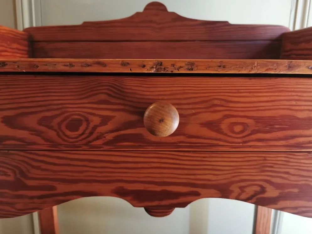 Meuble de toilette Pitchpin 1905