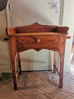Meuble de toilette Pitchpin 1905