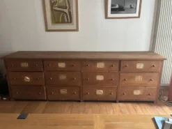 Meuble d’herboriste