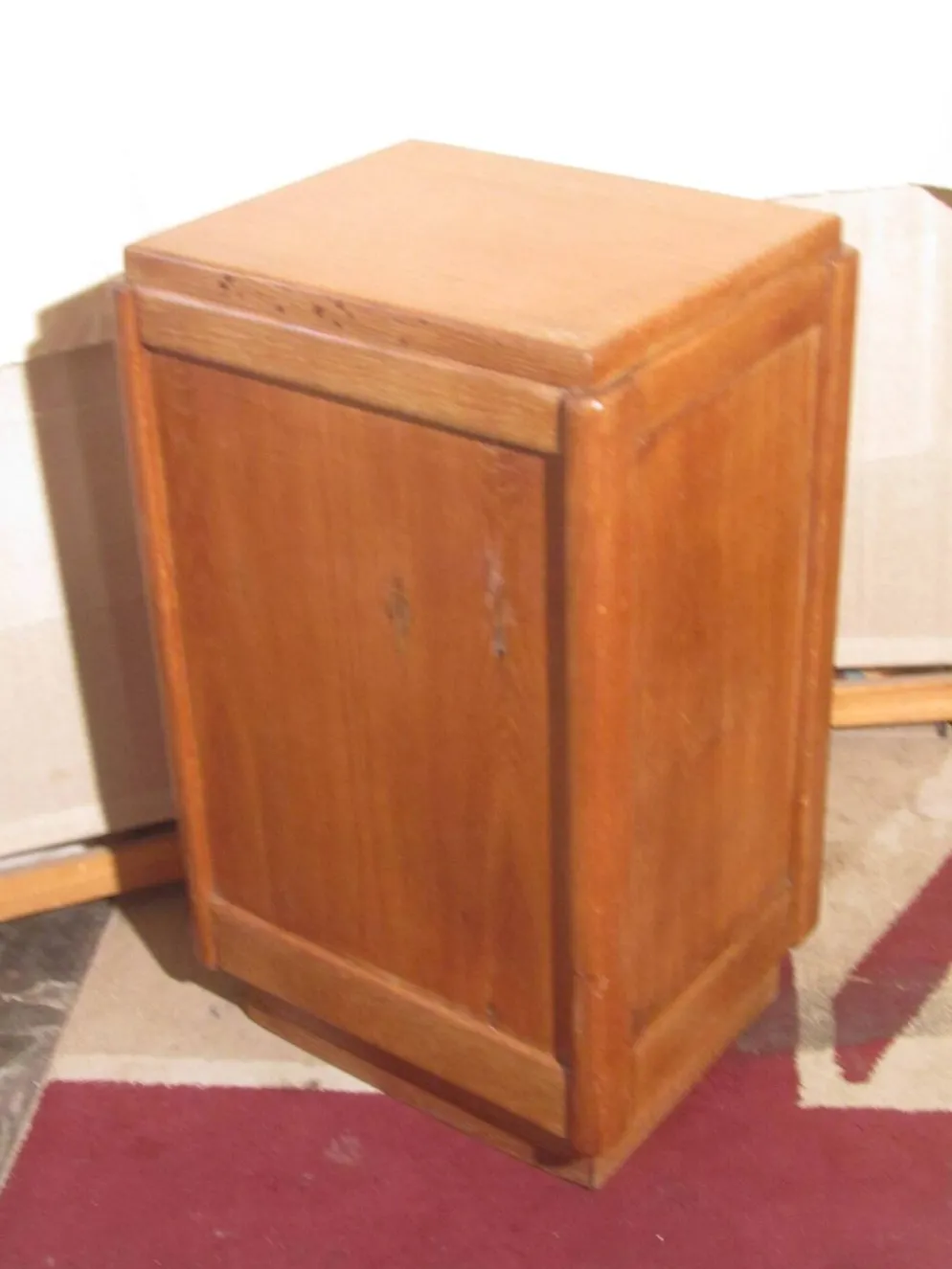 Meuble en chêne porte rouleau années 50