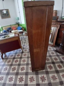 Meuble en chêne à rouleau