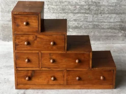 Meuble escalier Japonais Mid Century en bois massif