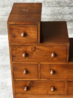 Meuble escalier Japonais Mid Century en bois massif