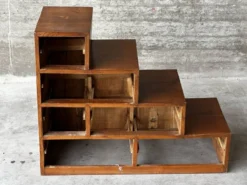 Meuble escalier Japonais Mid Century en bois massif