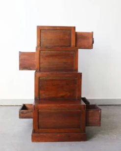 Meuble escaliers, en bois massif, mid century.