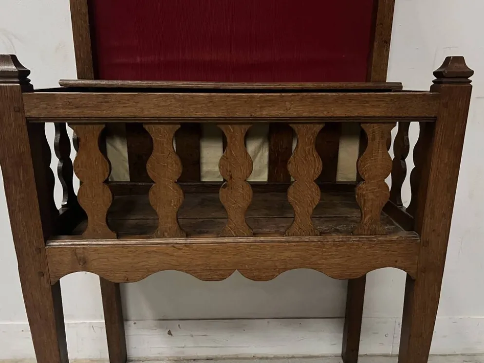 Meuble " Etimier de Picardie " en bois de chêne XVIII siècle