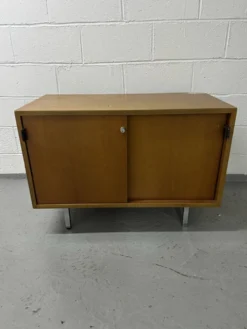 Meuble Florence Knoll en teck des années 70