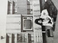 Meuble haut ancien télévision, Vaisselier armoire par Drevotex Zamberk