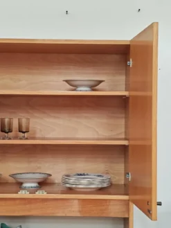Meuble haut ancien télévision, Vaisselier armoire par Drevotex Zamberk