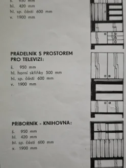 Meuble haut ancien télévision, Vaisselier armoire par Drevotex Zamberk