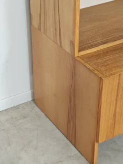 Meuble haut ancien télévision, Vaisselier armoire par Drevotex Zamberk