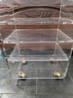 Meuble Hi-Fi en plexiglas des années 70