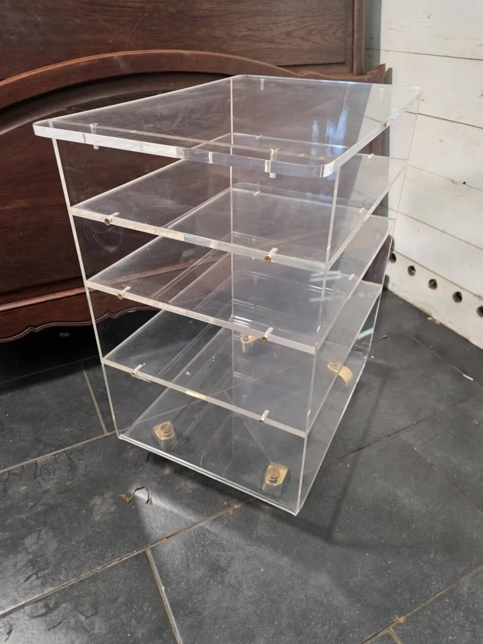 Meuble Hi-Fi en plexiglas des années 70