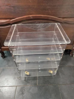 Meuble Hi-Fi en plexiglas des années 70