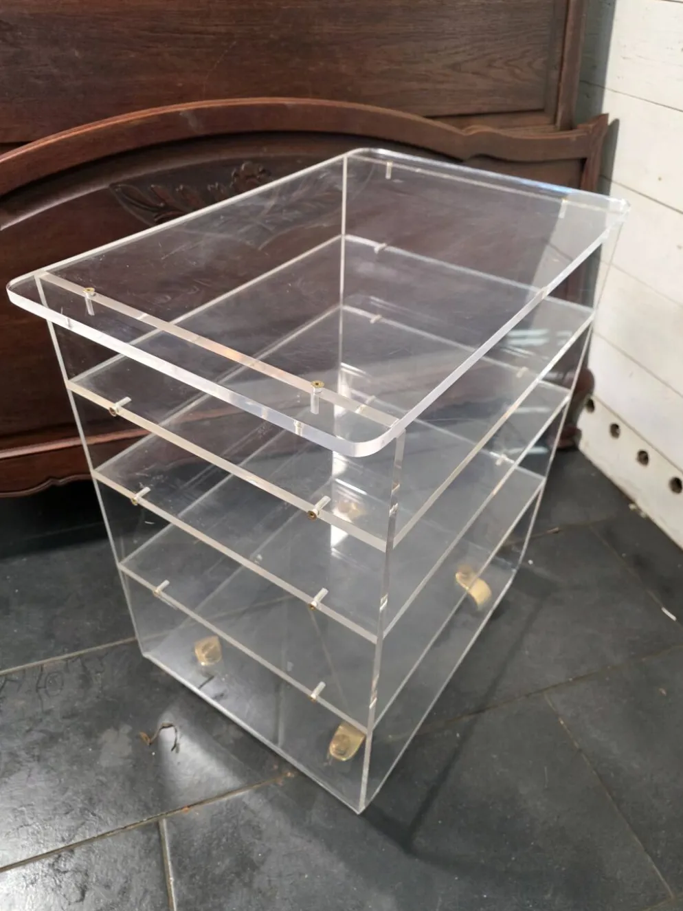 Meuble Hi-Fi en plexiglas des années 70