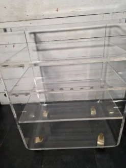 Meuble Hi-Fi en plexiglas des années 70