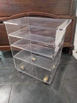 Meuble Hi-Fi en plexiglas des années 70