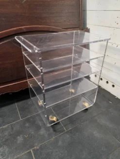 Meuble Hi-Fi en plexiglas des années 70
